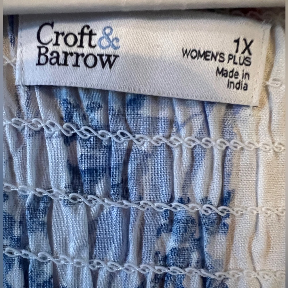 Croft & Barrow sleeveless maxi dress with beach theme print. - Picture 2 of 6